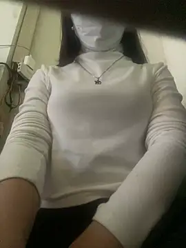 Snapshot of Tuongvy05 chatting on December 19, 7:40 am Tuongvy05 online show from December 19, 7:40 am