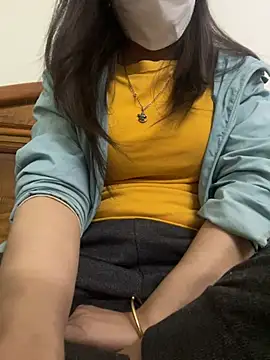 Snapshot of Tuongvy05 chatting on December 25, 6:41 pm Tuongvy05 online show from December 25, 6:41 pm