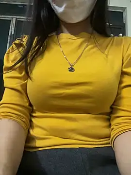 Snapshot of Tuongvy05 chatting on January 2, 11:20 am Tuongvy05 online show from January 2, 11:20 am