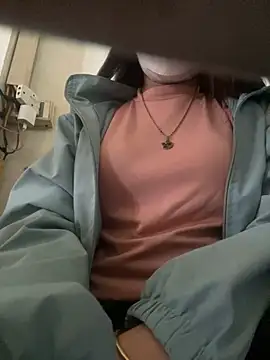 Snapshot of Tuongvy05 chatting on January 22, 7:25 am Tuongvy05 online show from January 22, 7:25 am