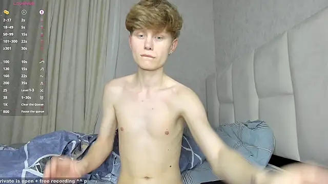 christian di0r online show from March 2, 8:26 pm