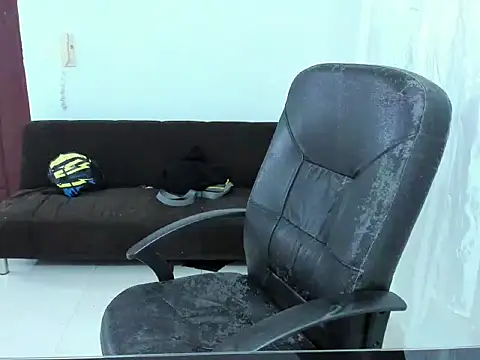 Chandler ken online show from October 3, 2:08 am