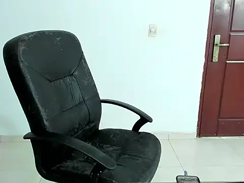 Chandler ken online show from December 1, 1:21 am