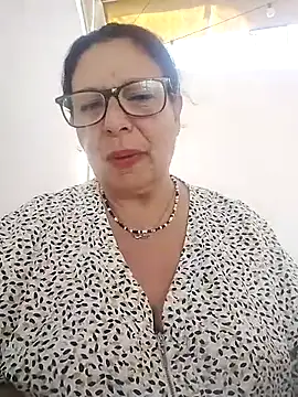 Snapshot of Anais-Te-La-Como chatting on February 14, 11:21 am Anais-Te-La-Como online show from February 14, 11:21 am