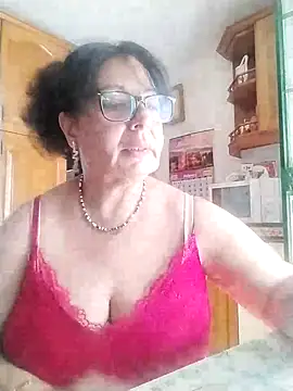 Snapshot of Anais-Te-La-Como chatting on February 18, 11:11 am Anais-Te-La-Como online show from February 18, 11:11 am