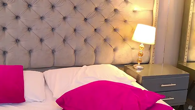 SamantaG online show from March 18, 3:15 pm