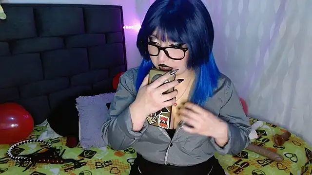 Snapshot of the_lesbian_game chatting on February 17, 6:14 pm the lesbian game online show from February 17, 6:14 pm