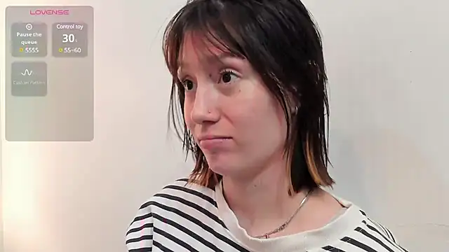 Snapshot of lizzy_davis_1 chatting on March 6, 3:46 am lizzy davis 1 online show from March 6, 3:46 am