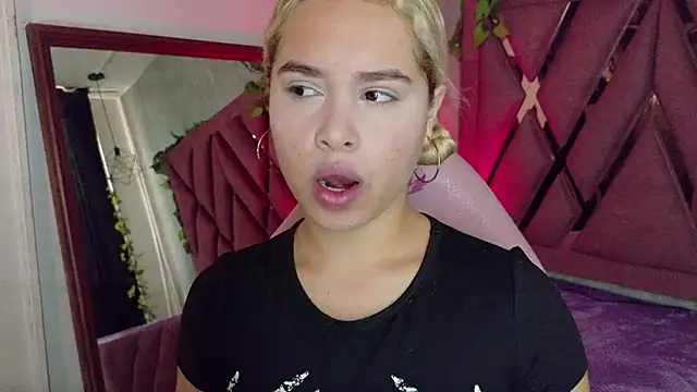 Haelycute online show from February 11, 12:32 pm