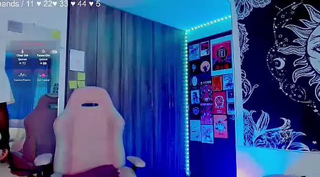 melissahowl online show from February 1, 6:51 pm