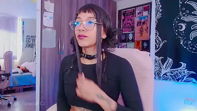 melissahowl online show from September 13, 5:46 pm