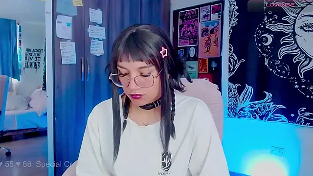 melissahowl online show from September 24, 2:20 pm