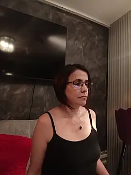 Snapshot of IsisBlake chatting on February 13, 2:24 pm IsisBlake online show from February 13, 2:24 pm