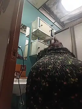 Snapshot of IsisBlake chatting on February 18, 4:47 pm IsisBlake online show from February 18, 4:47 pm