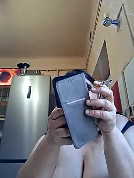 Snapshot of SexyNicool35 chatting on April 6, 4:46 am SexyNicool35 online show from April 6, 4:46 am