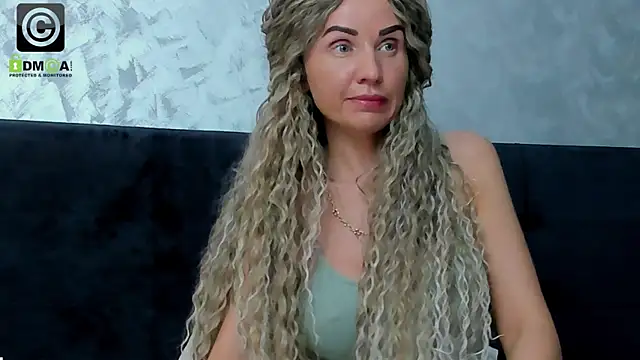 Snapshot of 3lla_Rose chatting on September 20, 6:20 pm 3lla Rose online show from September 20, 6:20 pm