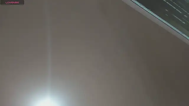 lilybaudyn  online show from May 11, 8:42 am