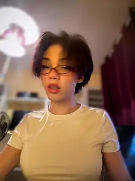 Snapshot of Carlita_cute chatting on October 4, 1:09 pm Carlita cute online show from October 4, 1:09 pm