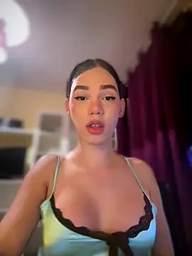 Snapshot of Carlita_cute chatting on October 8, 10:35 am Carlita cute online show from October 8, 10:35 am