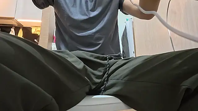 YunheLEE online show from January 15, 1:05 pm