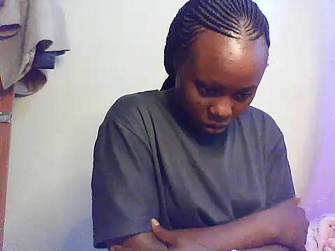 Snapshot of EBONYVANILLA02 chatting on October 10, 7:29 am EBONYVANILLA02 online show from October 10, 7:29 am