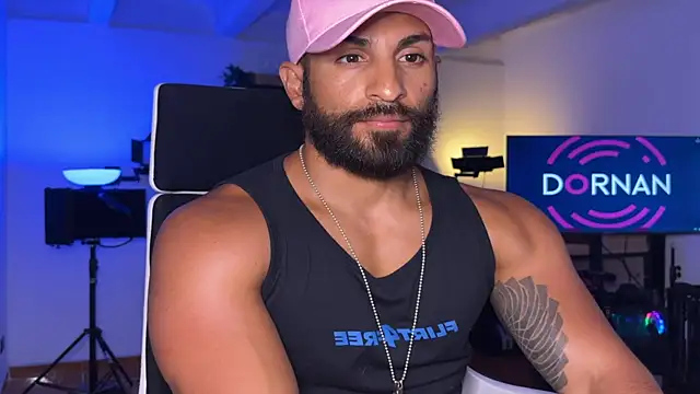 SamDornan online show from December 14, 11:23 pm