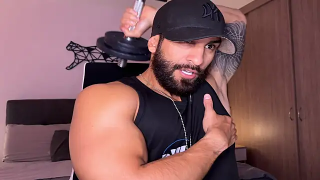 SamDornan online show from March 5, 9:04 pm