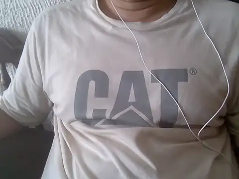 Snapshot of lover_camer chatting on January 27, 10:38 pm lover camer online show from January 27, 10:38 pm