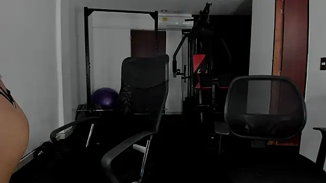 CoupleBigAss online show from January 7, 12:09 pm