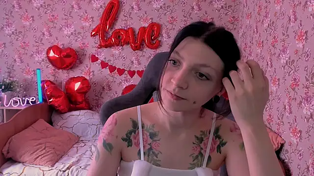 Lolly Haze online show from February 13, 5:36 am