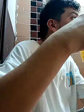  Ottis  online show from December 30, 5:44 pm