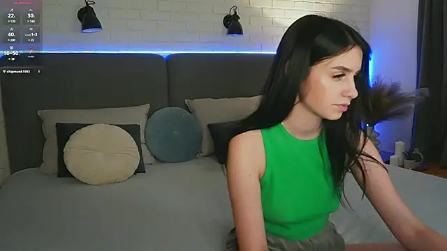 Dina Foxxx online show from February 1, 4:44 pm