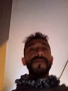 weedmanhot28 online show from January 6, 8:23 pm