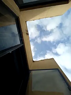 weedmanhot28 online show from March 3, 1:06 pm