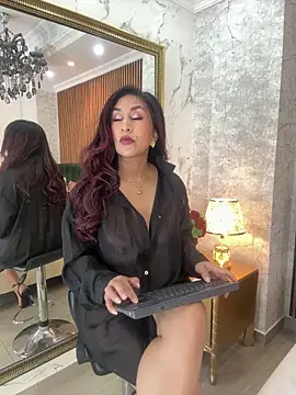 Snapshot of MonicaMoret chatting on April 1, 1:41 pm MonicaMoret online show from April 1, 1:41 pm