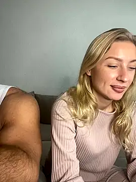 belle98 online show from December 2, 12:32 pm