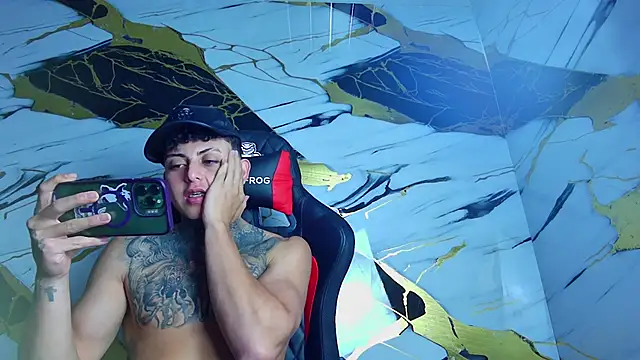 Kevin22 222 online show from January 31, 8:11 am