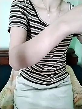 Luxcute286 online show from May 13, 1:47 am