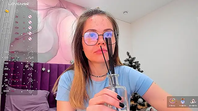 Kelly Cuutie online show from December 19, 12:12 pm
