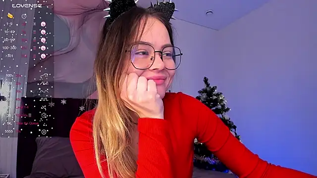 Kelly Cuutie online show from December 28, 7:44 am