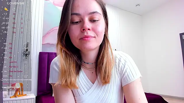 Kelly Cuutie online show from March 21, 12:50 pm