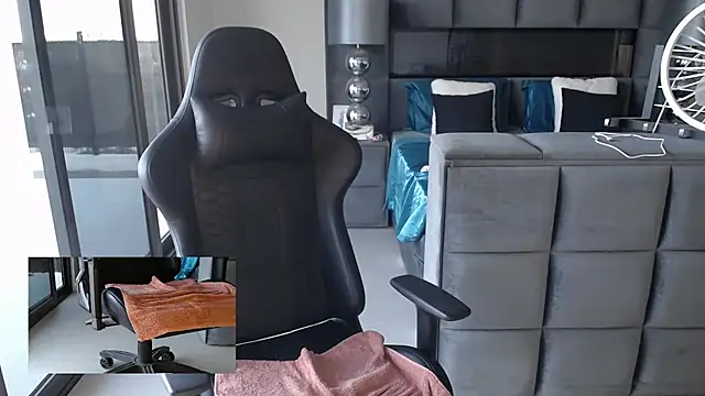 Snapshot of Wendysexyx chatting on February 12, 10:05 pm Wendysexyx online show from February 12, 10:05 pm