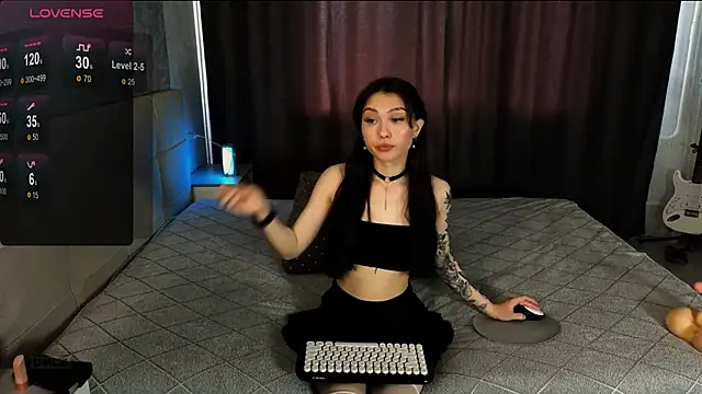 RoxieCrash online show from October 13, 11:43 am