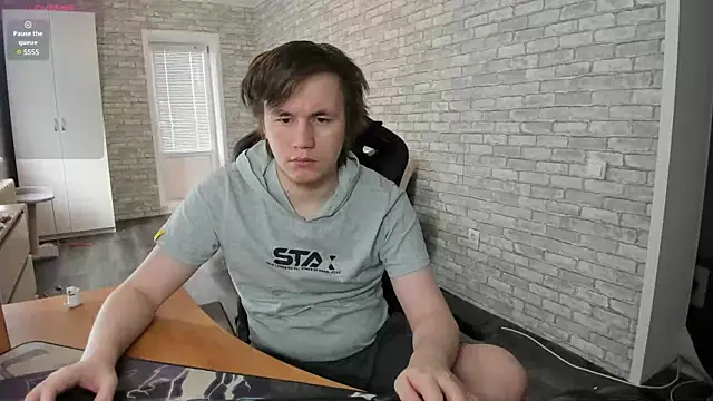 iliaskrislove online show from March 1, 6:03 am