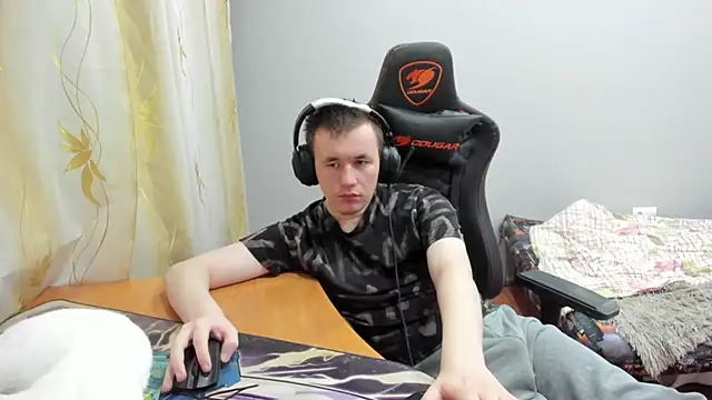 iliaskrislove online show from November 7, 1:00 pm