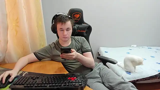 iliaskrislove online show from January 6, 11:14 am