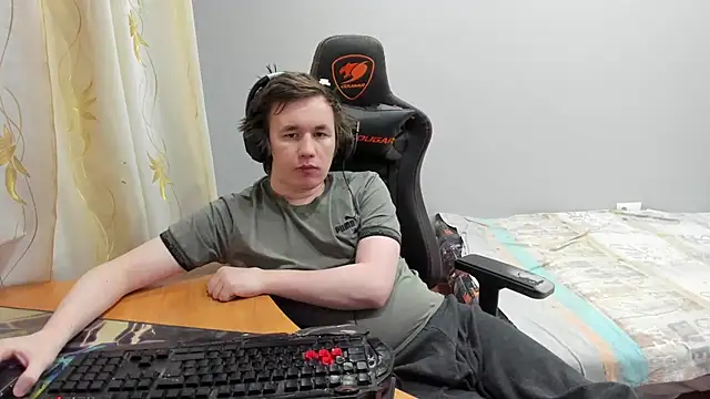 iliaskrislove online show from March 7, 12:40 am