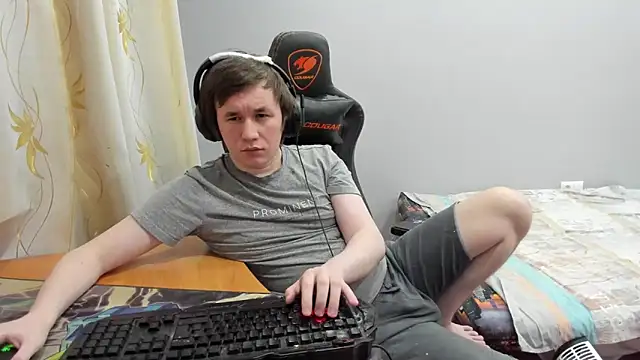 iliaskrislove online show from March 9, 2:21 pm