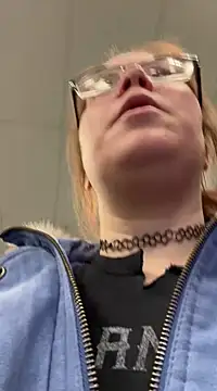 Snapshot of FreakNastyLacie chatting on February 2, 8:41 pm FreakNastyLacie online show from February 2, 8:41 pm