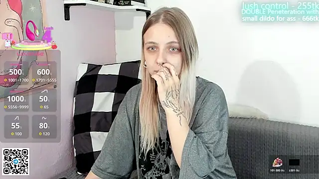 Snapshot of Alice_Halle chatting on October 29, 2:52 pm Alice Halle online show from October 29, 2:52 pm